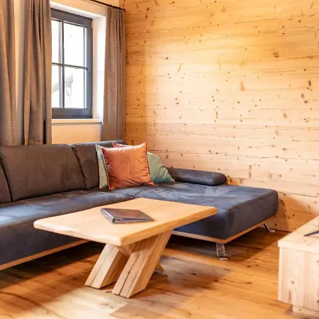 Luxury In With Private Sauna 度假居